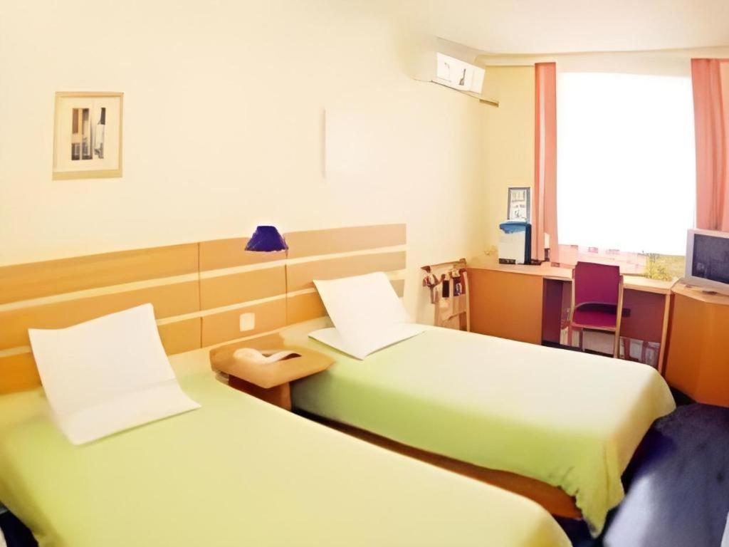 Home Inn Kunming Baita Road 昆明 エクステリア 写真
