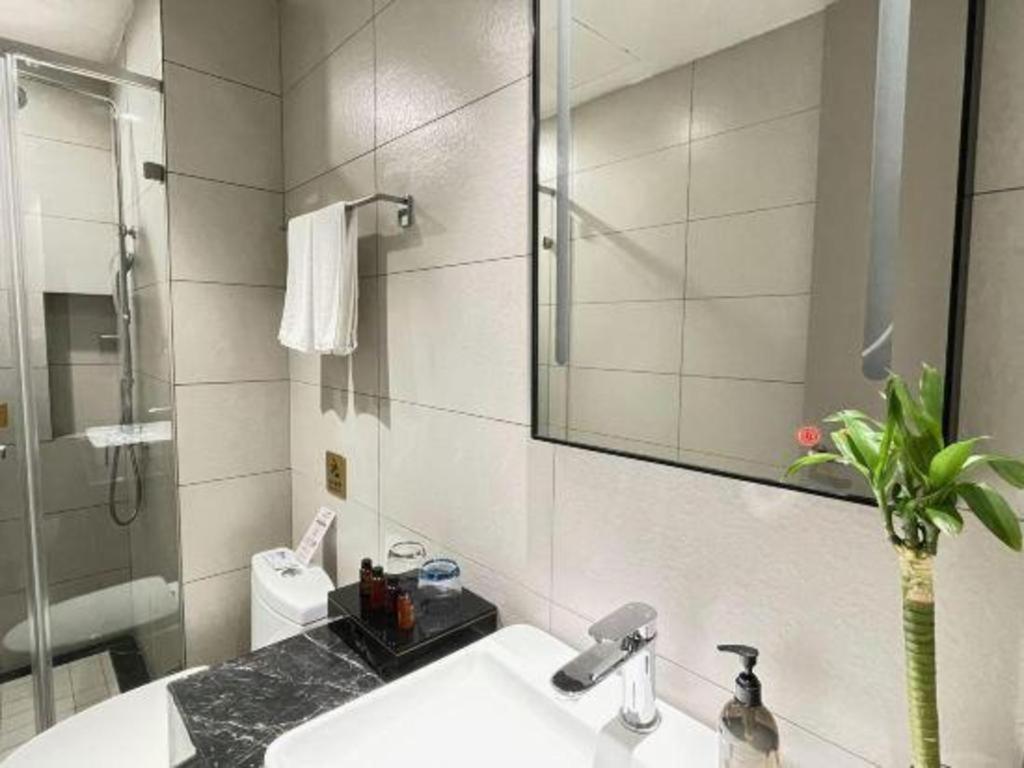 Home Inn Kunming Baita Road 昆明 エクステリア 写真