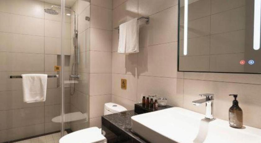 Home Inn Kunming Baita Road 昆明 エクステリア 写真