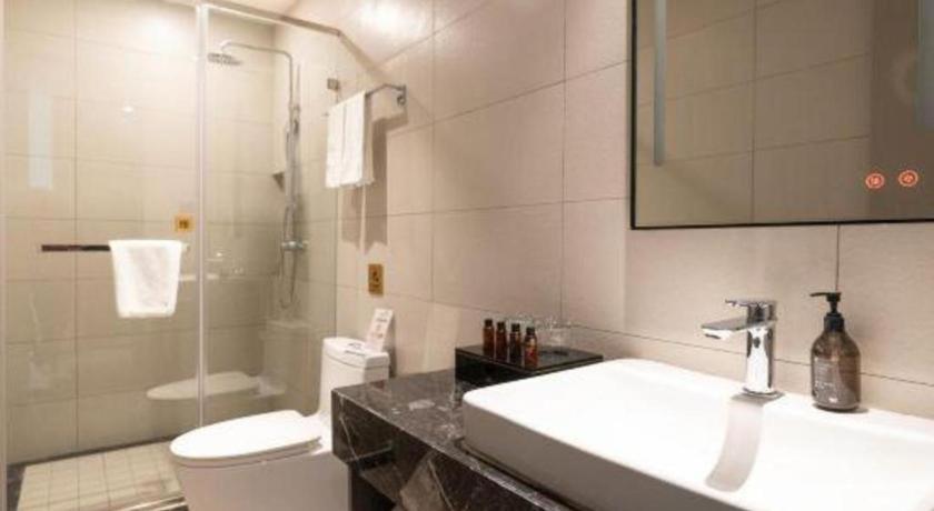 Home Inn Kunming Baita Road 昆明 エクステリア 写真