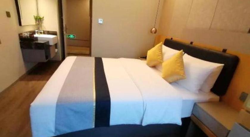 Home Inn Kunming Baita Road 昆明 エクステリア 写真